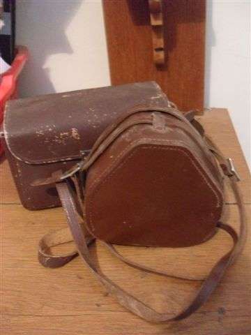 2  X VINTAGE MOVIE CAMERAS.....SE PICS...