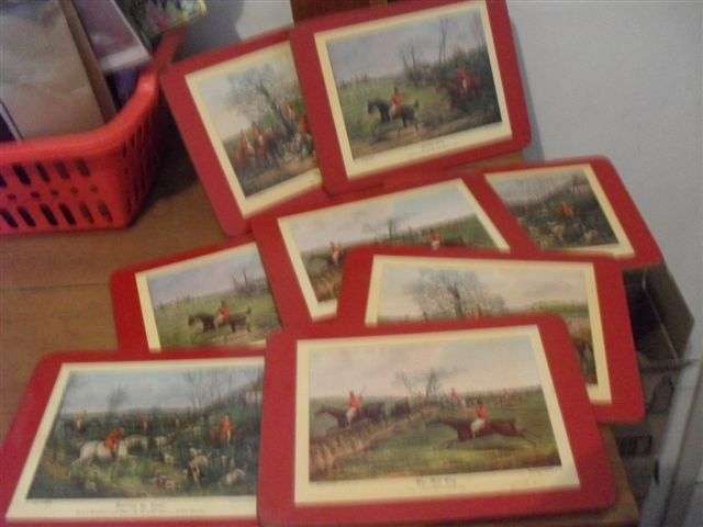 8 X PRETTY HUNTING SCENE PLACE MATS