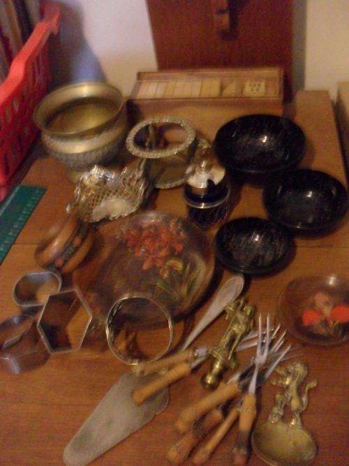 A JOBLOT OF VARIOUS ITEMS....