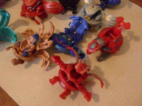 WHAT A FIND......65 VARIOUSBAKUGAN BATTLE BRAWLERS...HUGE VALUE