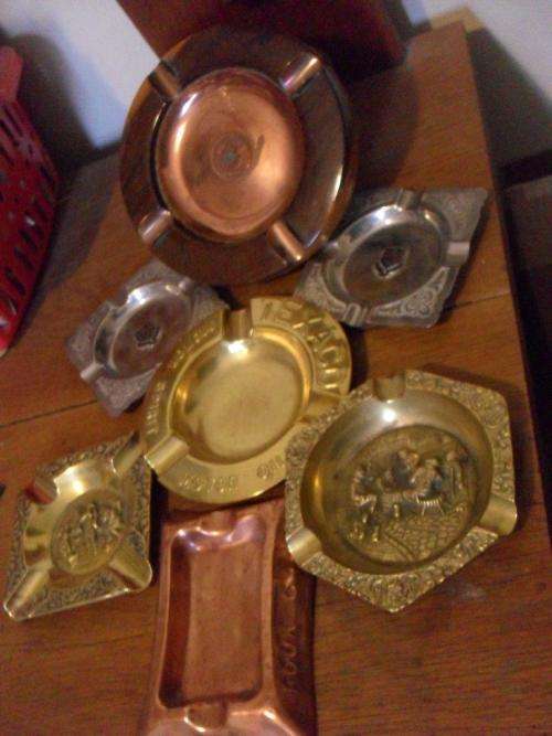 VINTAGE....A COLLECTION OF SOME BRASS/COPPER ASHTRAYS ETC