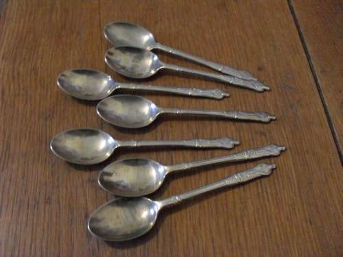 7 VINTAGE N/S APOSTLE TEASPOONS