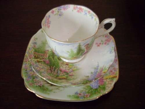 VERY PRETTY ROYAL ALBERT TRIO....KENTISH ROCKERY PATTERN