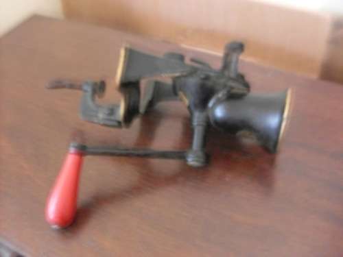 METAL GRINDER....SPONG NO 1 MADE IN ENGLAND