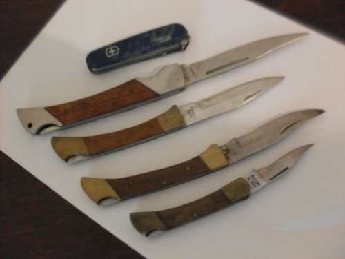 A COLLECTION OF 5 PENKNIVES