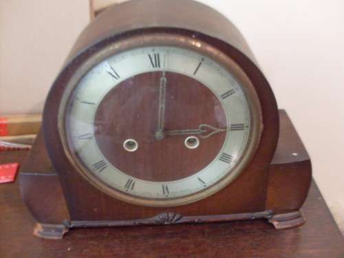 VINTAGE SMITHS ENFIELD MANTLE CLOCK.....