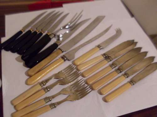 SOME VINTAGE BONE HANDLE ETC ETC