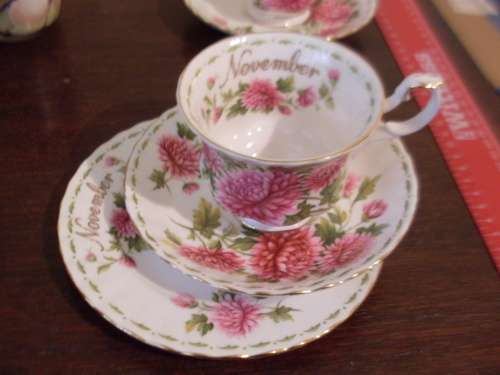 ROYAL ALBERT TRIO ...NOVEMBER SERIES