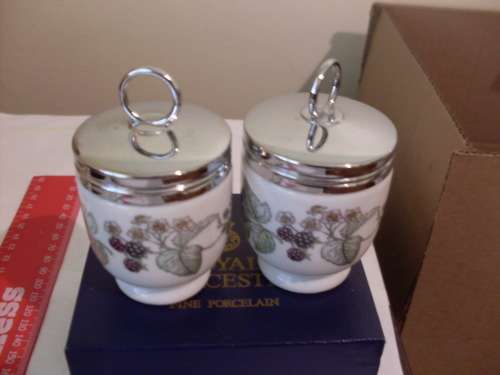 BOXED PAIR OF ROYAL WORCESTER EGG CODDLERS