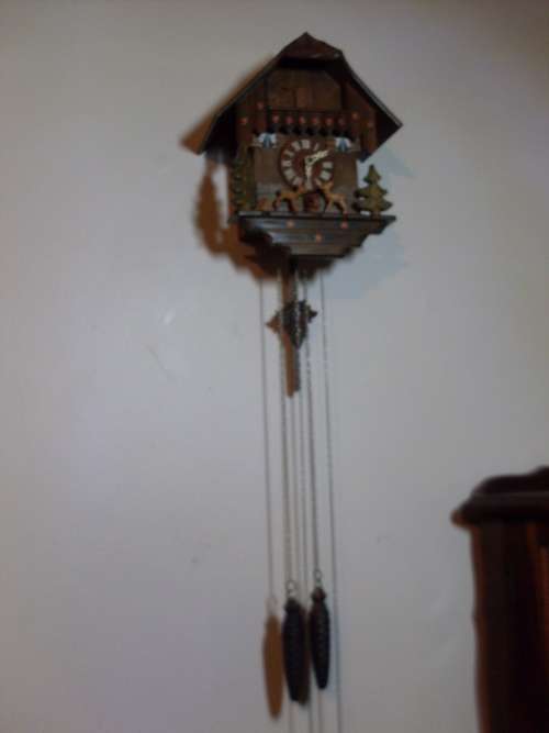 STUNNING....RARE....ALBERT SCHWAB KARLRUHE GERMAN CUCKOO CLOCK