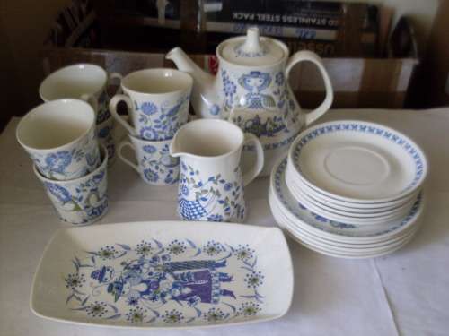 UNUSUAL TURI DESIGN LOTTE (NORWAY)   COFFEE SET