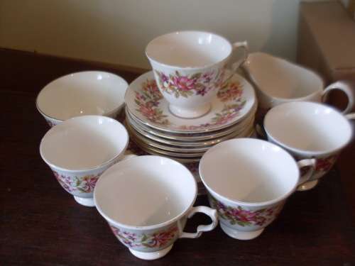5 TRIOS MILKJUG  OPEN SUGAR BOWL COLCLOUGH AUTUMN SHADES