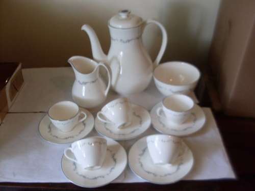 ROYAL DOULTON DEMITASSE TEASET....CARONET DESIGN...13 PIECES