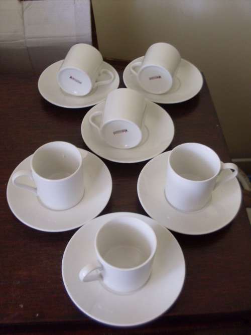 6 X MAXWELL and WILLIAMS WHITE BASICS  SMALL COFFEE CUPS ON OFFER