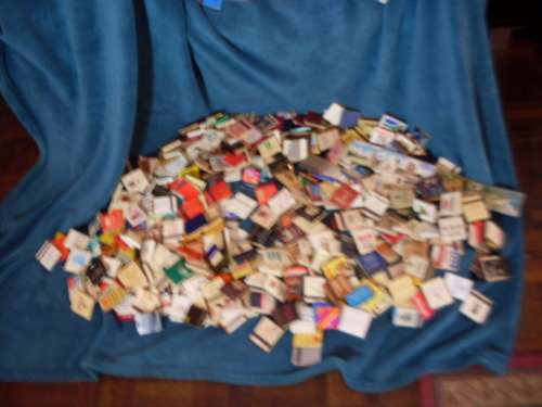 SOME MATCH BOXES/BOOKS FROM SOUTH AFRICA...+ - 600 UNUSED and 100 USED