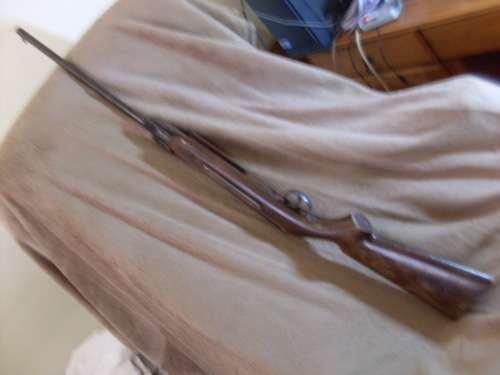 GECADO MODEL 25 AIR RIFLE/PELLET GUN...WORKING