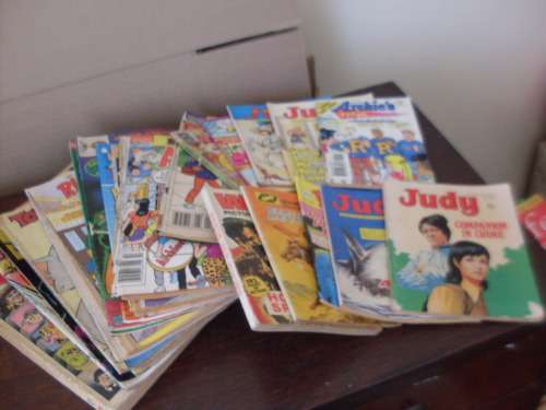 A COLLECTION OF VARIOUS COMICS