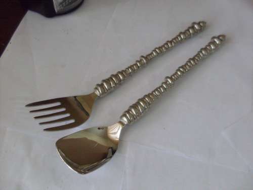 LOVELY C.BOYES.... S. AFRICA .....SALAD FORK AND SPOON SET (SIGNED )