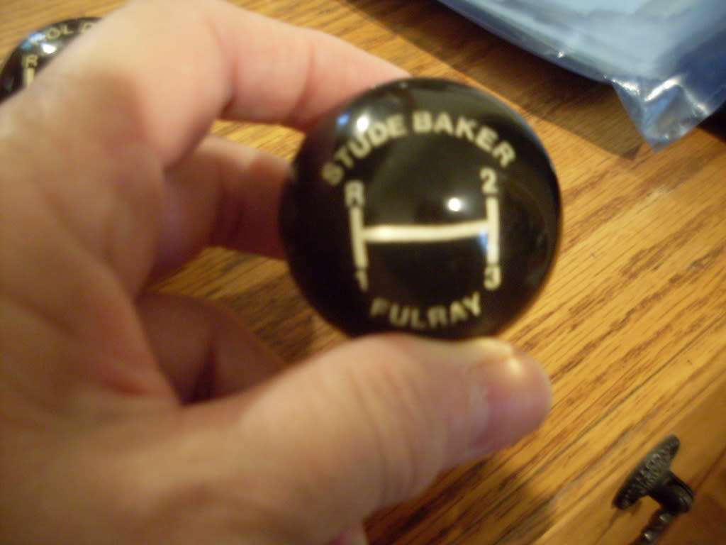 FULRAY HOLDEN + STUDE BAKER GEAR KNOB SHIFT HEAD(SCREW ON )