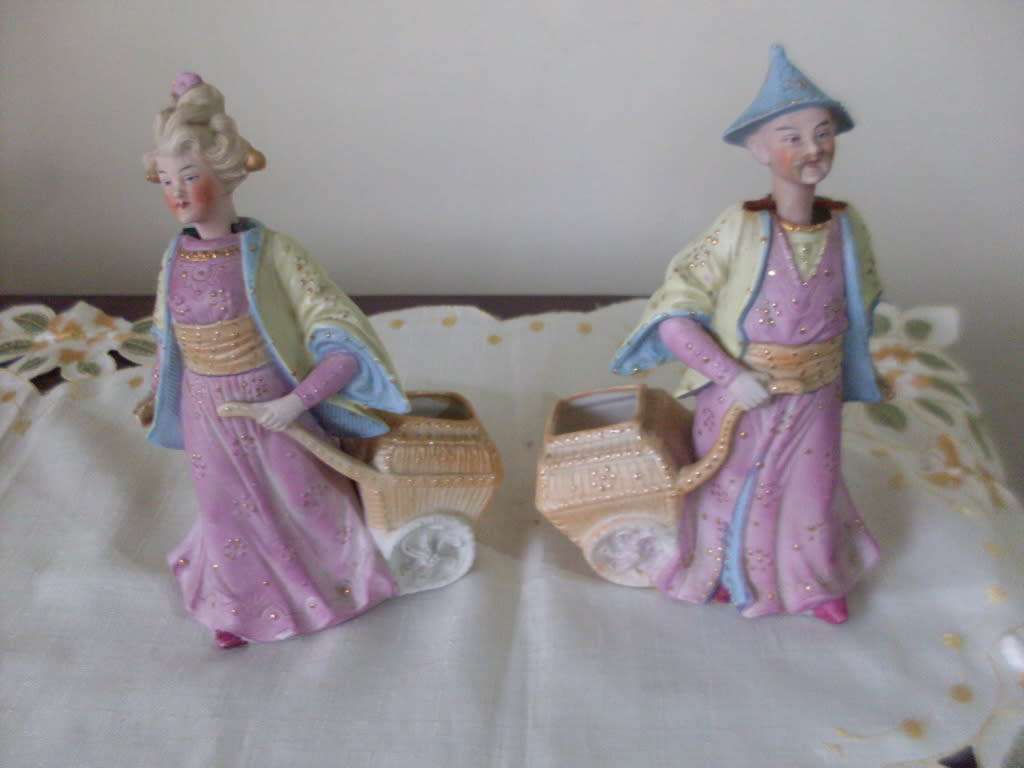 2 UNUSUAL PORCELAIN ORIENTAL  BOBBING/NODDING HEAD FIGURINES...17 CM TALL EACH...MARKED 7654