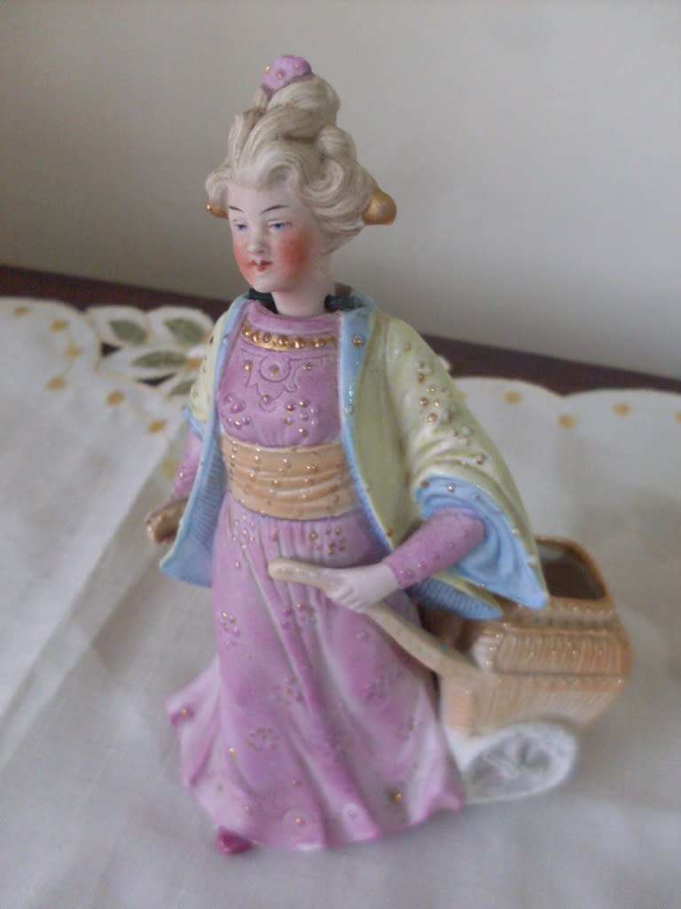 2 UNUSUAL PORCELAIN ORIENTAL  BOBBING/NODDING HEAD FIGURINES...17 CM TALL EACH...MARKED 7654