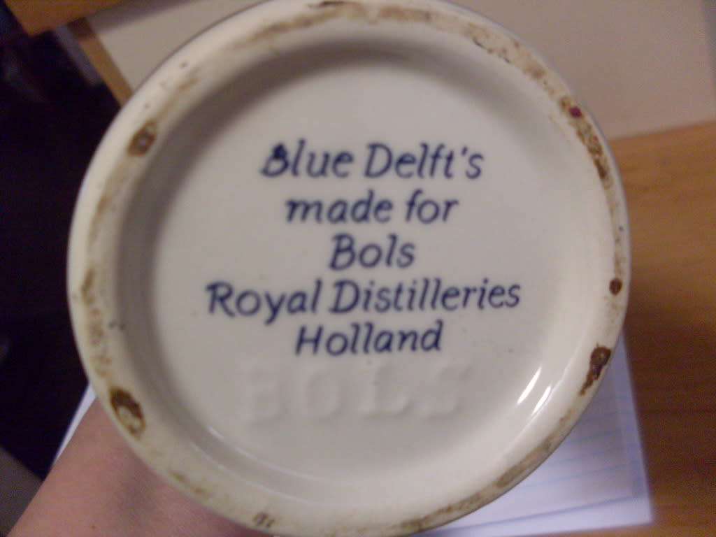 2 X DELFT BLUE & WHITE DECANTER BOTTLE STYLE FOR BOLS ...HAS STOPPERS