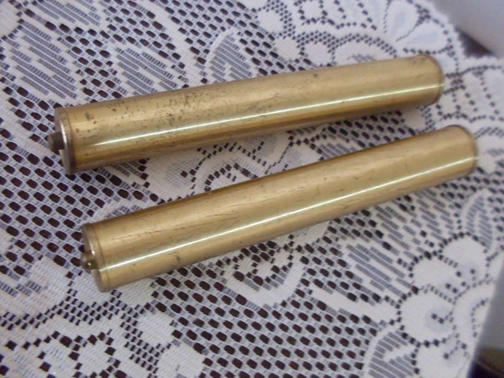 MEDIUM WEIGHTS FOR WALL CLOCK...24 CM EACH...TOTAL WEIGHT  OF BOTH IS 2.6 KG