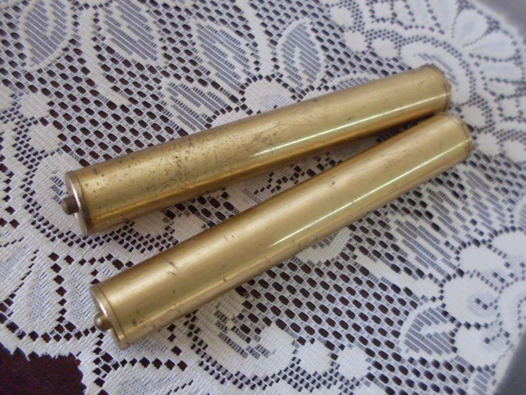 MEDIUM WEIGHTS FOR WALL CLOCK...24 CM EACH...TOTAL WEIGHT  OF BOTH IS 2.6 KG