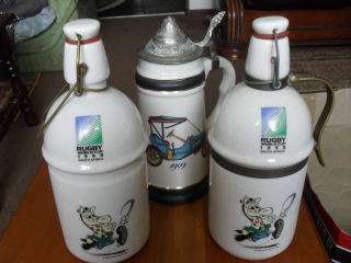 2 X RUGBY 1995 BOTTLES FOR YOUR PUB ++ OLD CAR SERIES STEIN