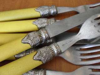 5 FORKS AND 4 KNIVES MADE IN ITALY !!!!!!