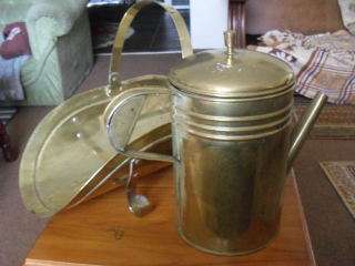 A STUNNING BRASS SWING HANDLED  BASKET /COAL SCOOP AND WATERING CAN