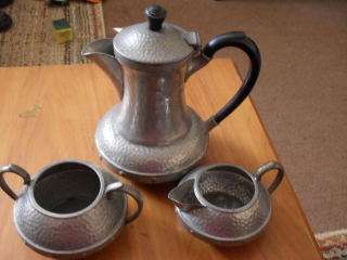 PRETTY PEWTER TEAPOT/SUGAR BOWL AND MILKJUG