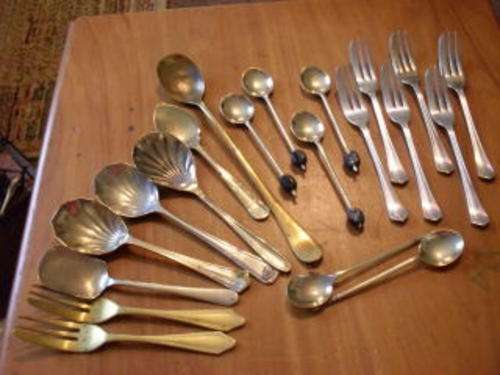 SOME EPNS CAKE FORKS AND TEASPOONS !!!!!