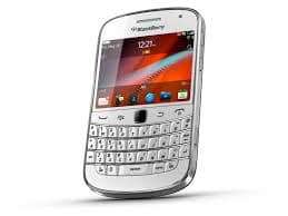 BLACKBERRY BOLD 9900 ( WHITE )