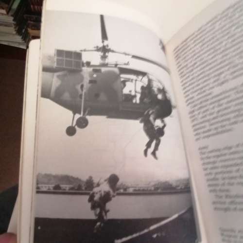 Chimurenga! The war in Rhodesia 1965-1980. Paul Moorcroft/ Peter Mclaughlin