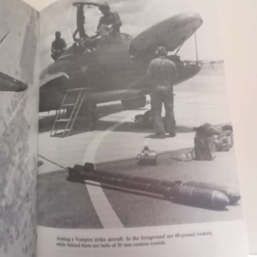 Chimurenga! The war in Rhodesia 1965-1980. Paul Moorcroft/ Peter Mclaughlin