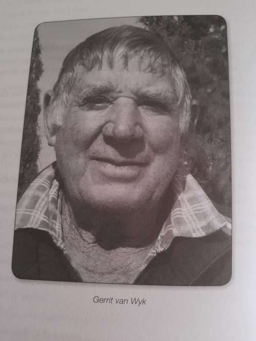 Kronieke uit die Koue :  Ware vertellings uit Sutherland : Gerrit Palmietfontein