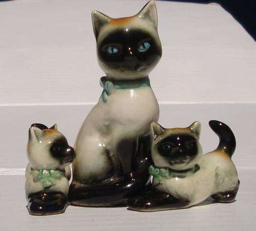 Goebel, Vintage, Siamese Cat and Kittens