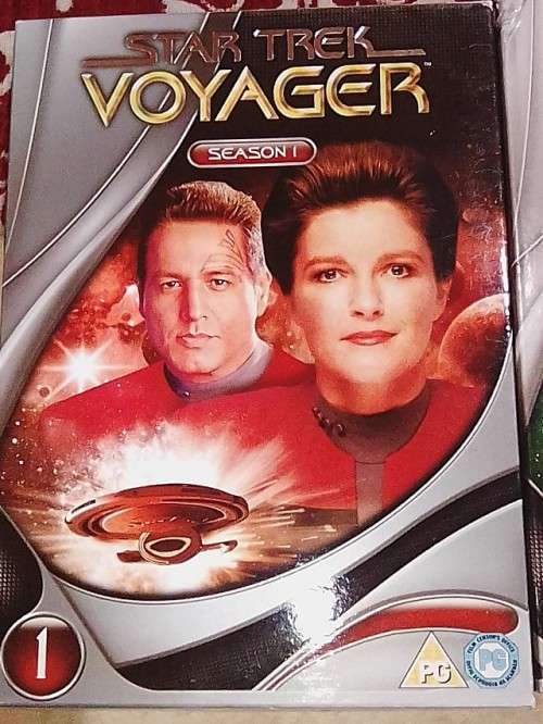 STAR TREK VOYAGER SEASON 1(box set of 5 discs)