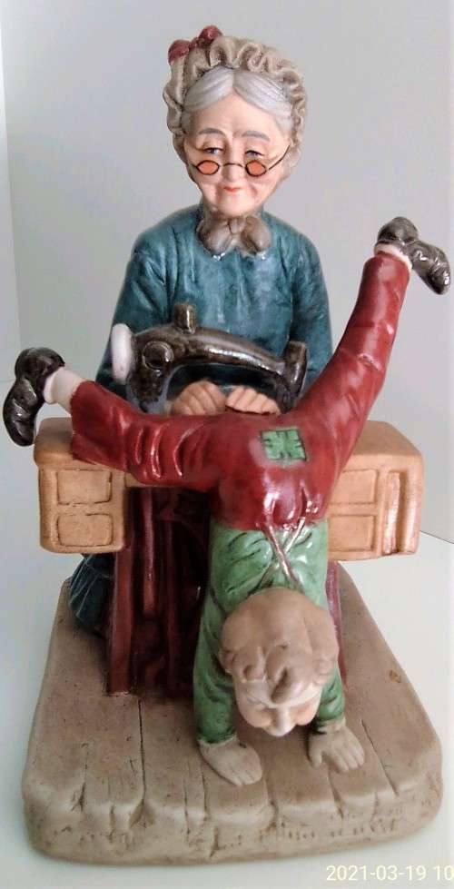 SEAMSTRESS FIGURINES