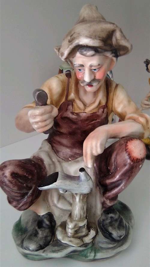 COBLER FIGURINE