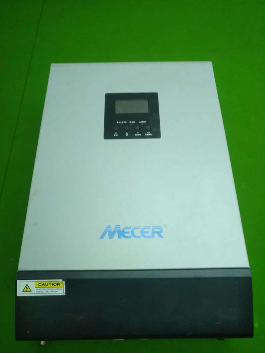5KW Mecer inverter 48 Volt, builit in 80 AMP solar charge vontroller