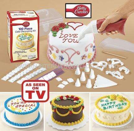 100 Piece Cake decorating Kit.... AS SEEN ON TV