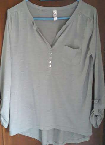 Lovely grey ladies top