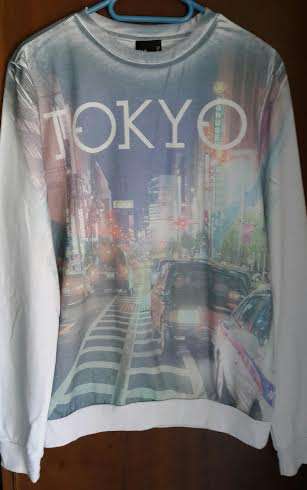 Lovely unisex top - Size S