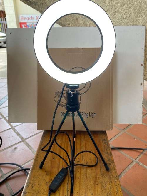 DIMMABLE LED RING LIGHT