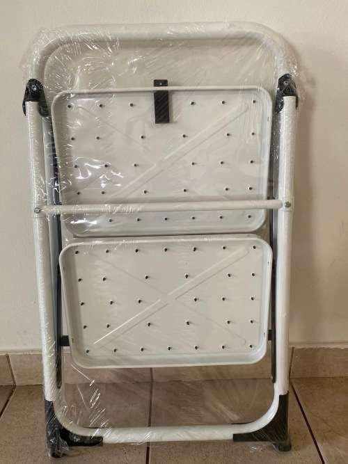 2 STEP STEEL LADDER