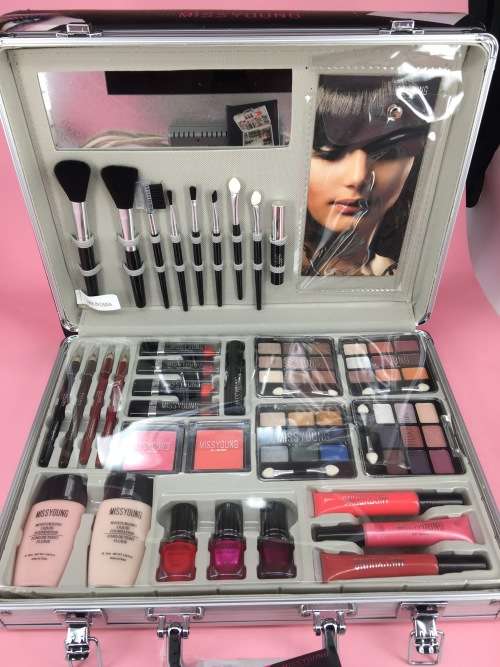 Make Up Kit MC1159