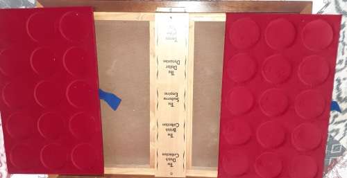 BEAUTIFUL  IMBUIA & YELLOW WOOD COIN CASE