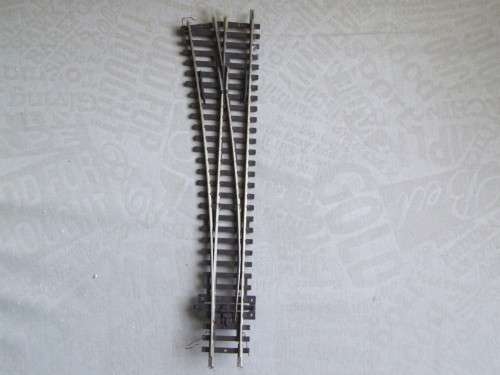 Peco Turnout Left Hand Medium Radius